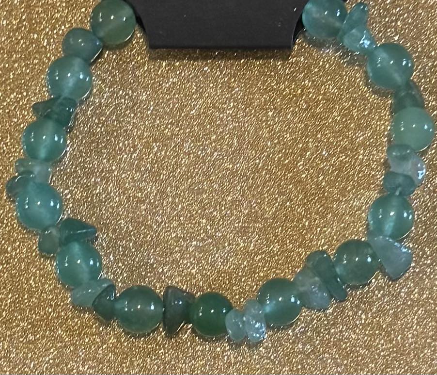 Mixed chipped and Beaded Crystal Bracelet