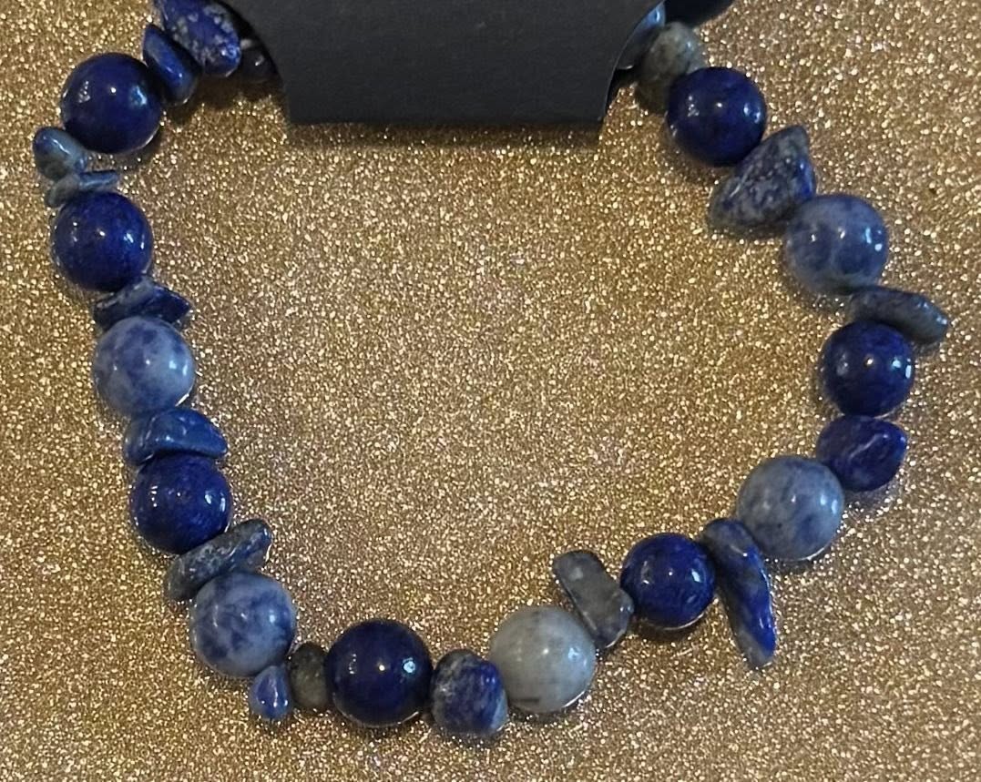 Mixed chipped and Beaded Crystal Bracelet
