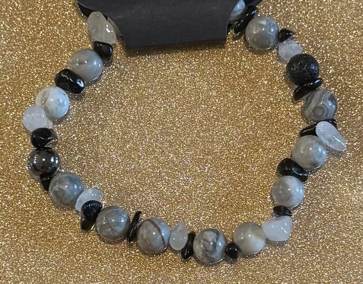 Mixed chipped and Beaded Crystal Bracelet