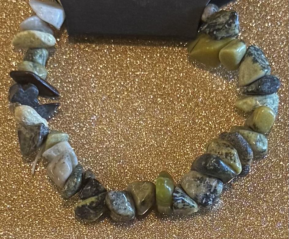 Chipped Crystal Bracelet