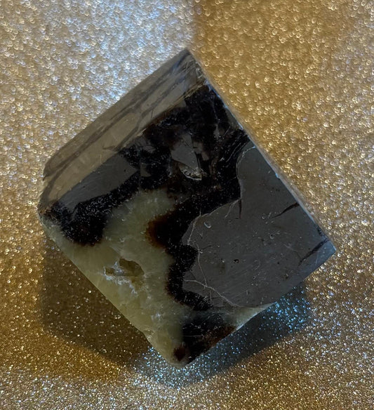 Septarian Cube Carving